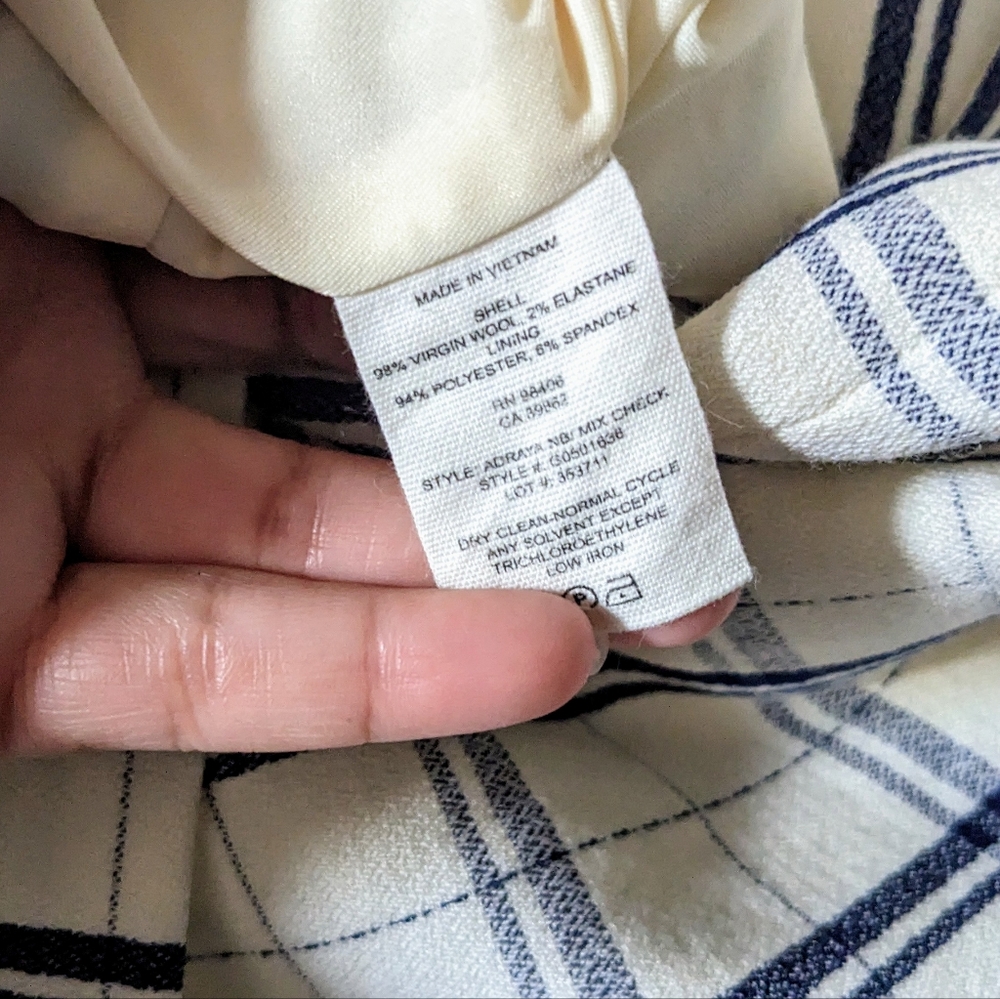 Theory Printed Shift Dress - Picture 3 of 10